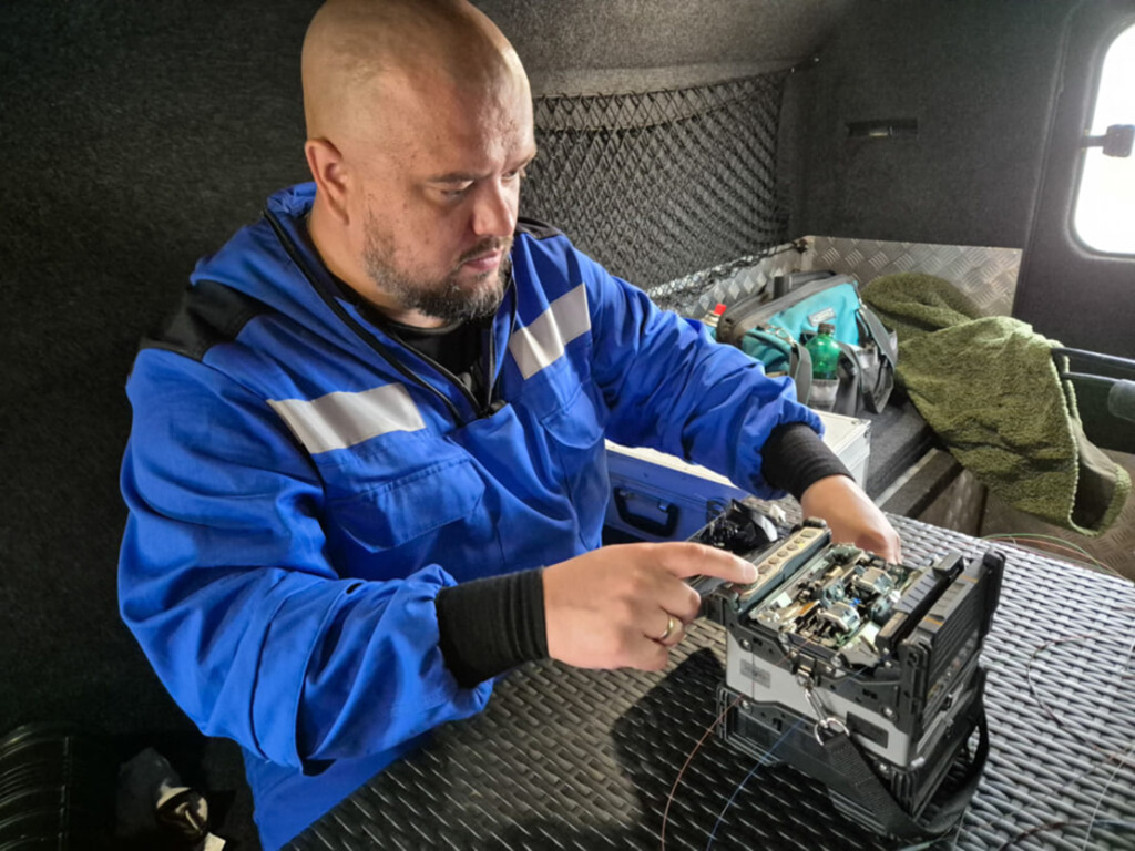 Техника «Единства» на выставке